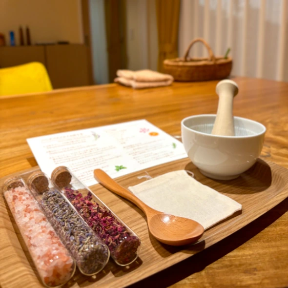 Bath-Salt Bath salt station